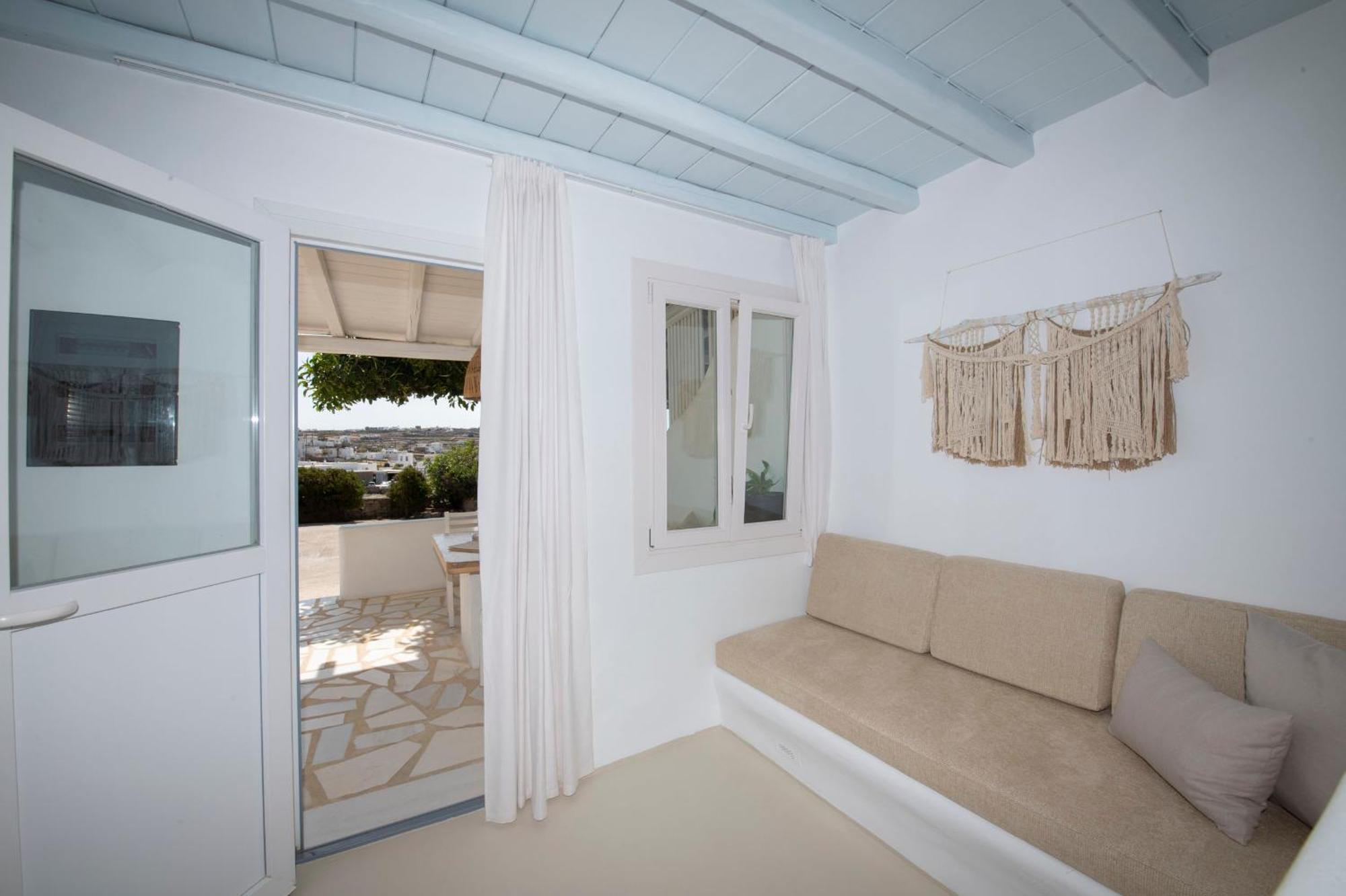 Tatiana Villa & Apartments Klouvas Exterior photo